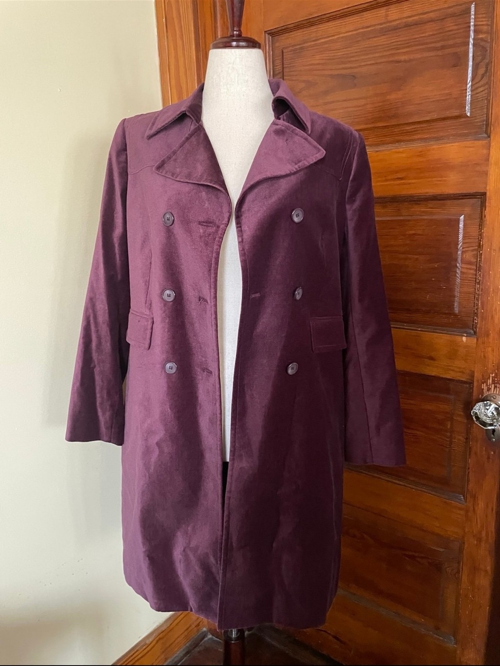 Apostrophe Double-Breasted Plum Trench Coat